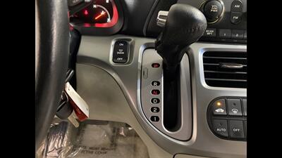 2010 Honda Odyssey EX-L   - Photo 15 - Mesa, AZ 85201