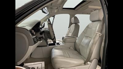 2007 Chevrolet Avalanche LT 1500   - Photo 9 - Mesa, AZ 85201