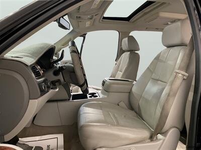 2007 Chevrolet Avalanche LTZ   - Photo 9 - Mesa, AZ 85201