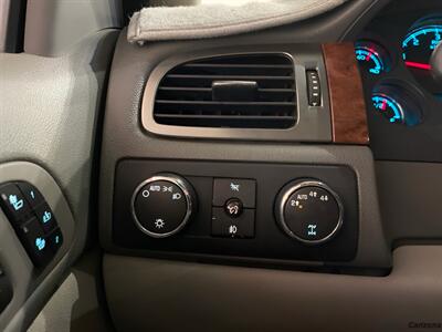 2007 Chevrolet Avalanche LTZ   - Photo 12 - Mesa, AZ 85201