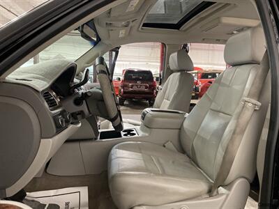 2007 Chevrolet Avalanche LTZ   - Photo 9 - Mesa, AZ 85201