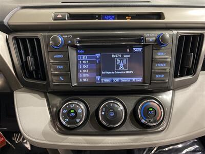 2015 Toyota RAV4 LE   - Photo 13 - Mesa, AZ 85201