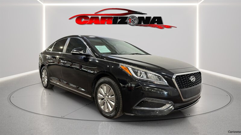 2017 Hyundai SONATA Hybrid SE  