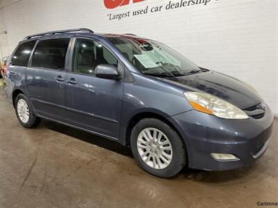 2010 Toyota Sienna XLE Limited   - Photo 2 - Mesa, AZ 85201