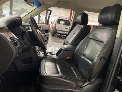 2019 Ford Flex SEL   - Photo 9 - Mesa, AZ 85201