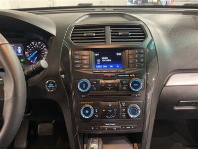 2017 Ford Explorer XLT   - Photo 14 - Mesa, AZ 85201