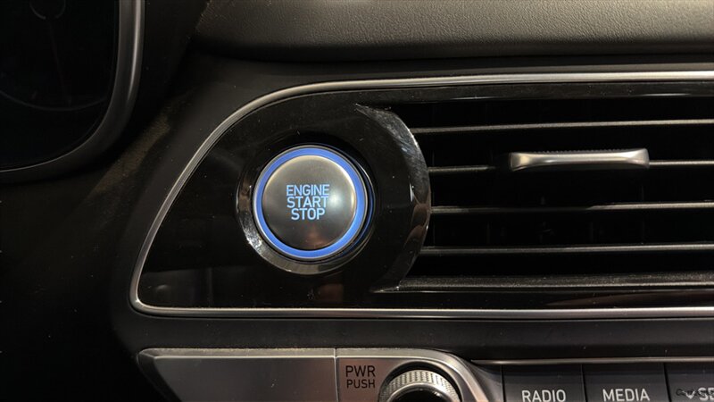 2019 Genesis G70 3.3T Advanced - Photo 23 - Mesa, AZ 85201