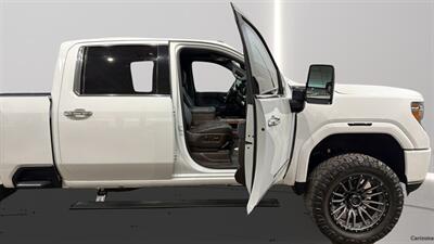 2021 GMC Sierra 2500 Denali   - Photo 16 - Mesa, AZ 85201