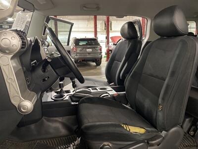 2007 Toyota FJ Cruiser   - Photo 9 - Mesa, AZ 85201