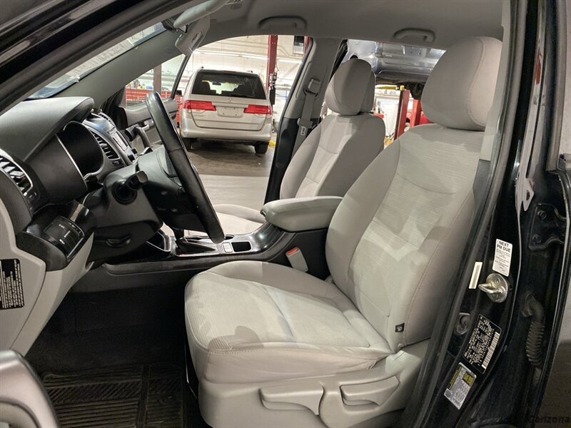 2015 Kia Sorento LX   - Photo 9 - Mesa, AZ 85201