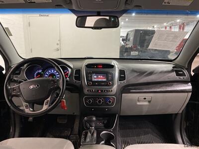 2015 Kia Sorento LX   - Photo 11 - Mesa, AZ 85201