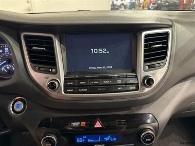 2017 Hyundai TUCSON Limited   - Photo 9 - Mesa, AZ 85201