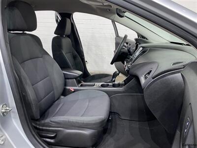 2018 Chevrolet Cruze LT   - Photo 11 - Mesa, AZ 85201