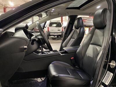 2021 Mazda Mazda3 Sedan Premium Plus   - Photo 9 - Mesa, AZ 85201