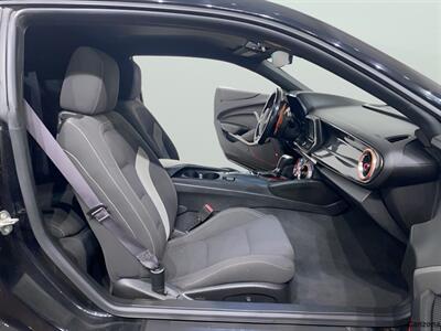 2017 Chevrolet Camaro LT   - Photo 12 - Mesa, AZ 85201