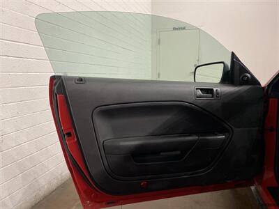 2007 Ford Mustang V6 Deluxe   - Photo 9 - Mesa, AZ 85201