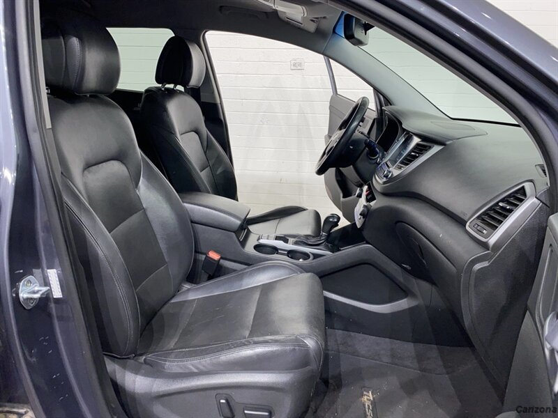 2017 Hyundai TUCSON SE Plus - Photo 11 - Mesa, AZ 85201