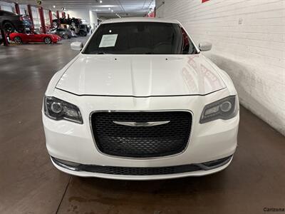 2019 Chrysler 300 Series S   - Photo 5 - Mesa, AZ 85201