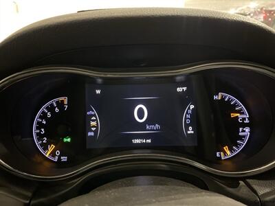 2020 Jeep Grand Cherokee Altitude   - Photo 15 - Mesa, AZ 85201