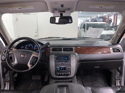 2014 GMC Yukon SLT   - Photo 12 - Mesa, AZ 85201