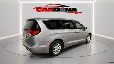 2017 Chrysler Pacifica Touring L   - Photo 3 - Mesa, AZ 85201