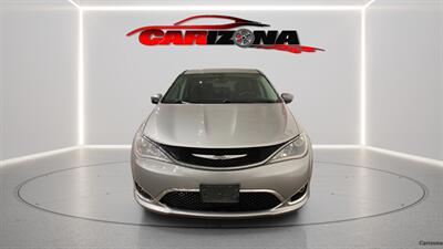 2017 Chrysler Pacifica Touring L   - Photo 8 - Mesa, AZ 85201