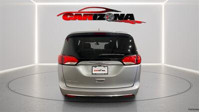 2017 Chrysler Pacifica Touring L   - Photo 4 - Mesa, AZ 85201