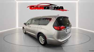 2017 Chrysler Pacifica Touring L   - Photo 6 - Mesa, AZ 85201