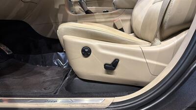 2019 Jeep Grand Cherokee Limited   - Photo 19 - Mesa, AZ 85201