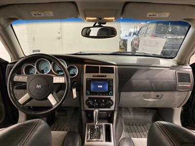 2006 Dodge Magnum SRT8   - Photo 11 - Mesa, AZ 85201
