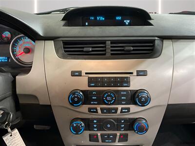 2010 Ford Focus SES   - Photo 12 - Mesa, AZ 85201