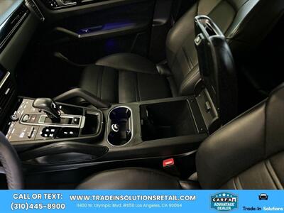 2020 Porsche Cayenne Coupe   - Photo 41 - Los Angeles, CA 90064