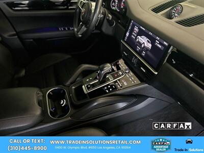 2020 Porsche Cayenne Coupe   - Photo 60 - Los Angeles, CA 90064