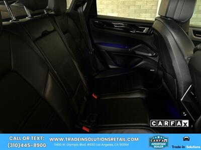 2020 Porsche Cayenne Coupe   - Photo 54 - Los Angeles, CA 90064