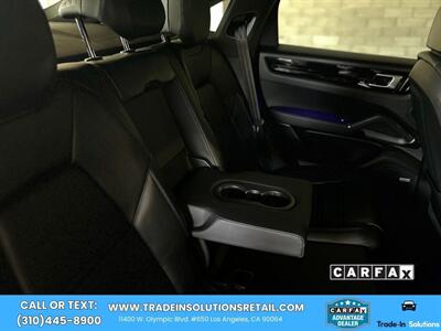 2020 Porsche Cayenne Coupe   - Photo 55 - Los Angeles, CA 90064
