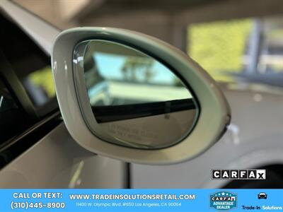 2020 Porsche Cayenne Coupe   - Photo 58 - Los Angeles, CA 90064