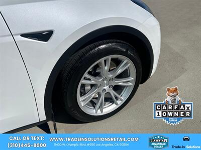 2021 Tesla Model Y Long Range AWD   - Photo 13 - Los Angeles, CA 90064