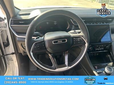 2023 Jeep Grand Cherokee 4x4  Limited Luxury - Photo 29 - Los Angeles, CA 90064