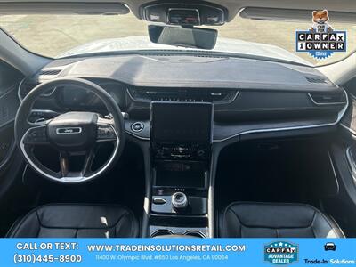 2023 Jeep Grand Cherokee 4x4  Limited Luxury - Photo 17 - Los Angeles, CA 90064