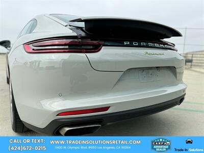 2018 Porsche Panamera 4 E-Hybrid  Premium Package - Photo 10 - Los Angeles, CA 90064