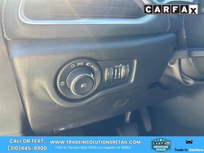 2018 Chrysler Pacifica Limited S Appearance Package   - Photo 34 - Los Angeles, CA 90064