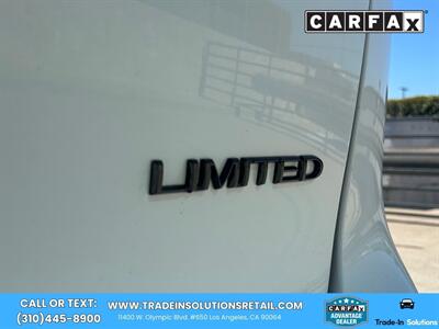 2018 Chrysler Pacifica Limited S Appearance Package   - Photo 11 - Los Angeles, CA 90064