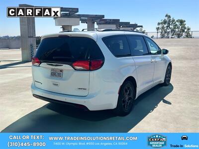 2018 Chrysler Pacifica Limited S Appearance Package   - Photo 5 - Los Angeles, CA 90064