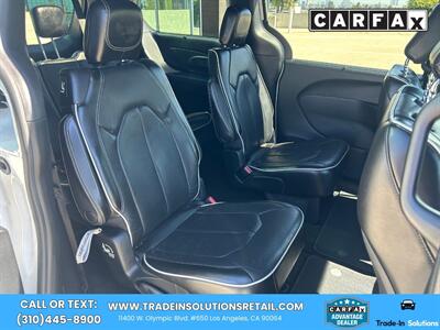 2018 Chrysler Pacifica Limited S Appearance Package   - Photo 42 - Los Angeles, CA 90064