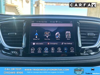 2018 Chrysler Pacifica Limited S Appearance Package   - Photo 22 - Los Angeles, CA 90064