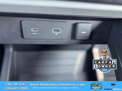 2022 Land Rover Defender 110 X-Dynamic SE  AWD - Photo 33 - Los Angeles, CA 90064
