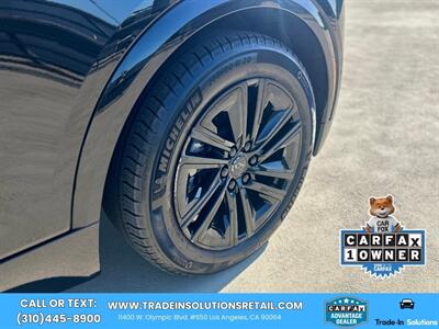 2023 Cadillac LYRIQ Luxury AWD   - Photo 15 - Los Angeles, CA 90064