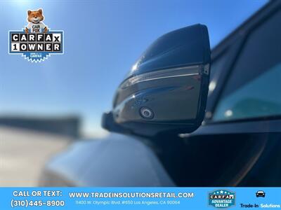 2023 Cadillac LYRIQ Luxury AWD   - Photo 18 - Los Angeles, CA 90064