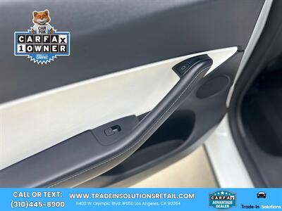 2022 Tesla Model Y Long Range AWD   - Photo 19 - Los Angeles, CA 90064