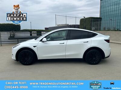 2022 Tesla Model Y Long Range AWD   - Photo 2 - Los Angeles, CA 90064